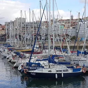 Cosy Boat Botel Lissabon